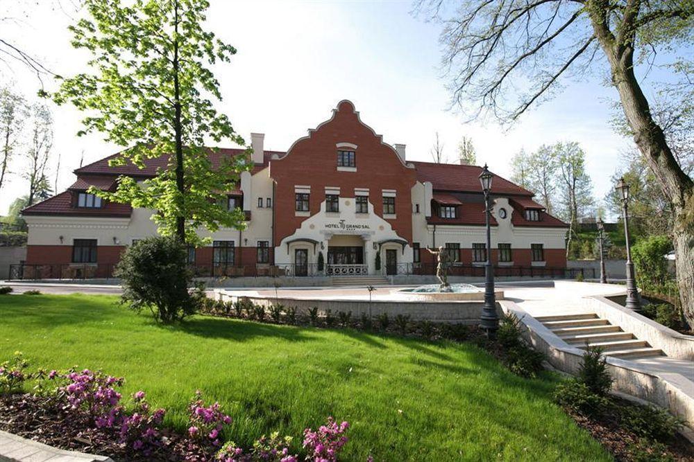 Grand Sal Hotel Wieliczka Bagian luar foto