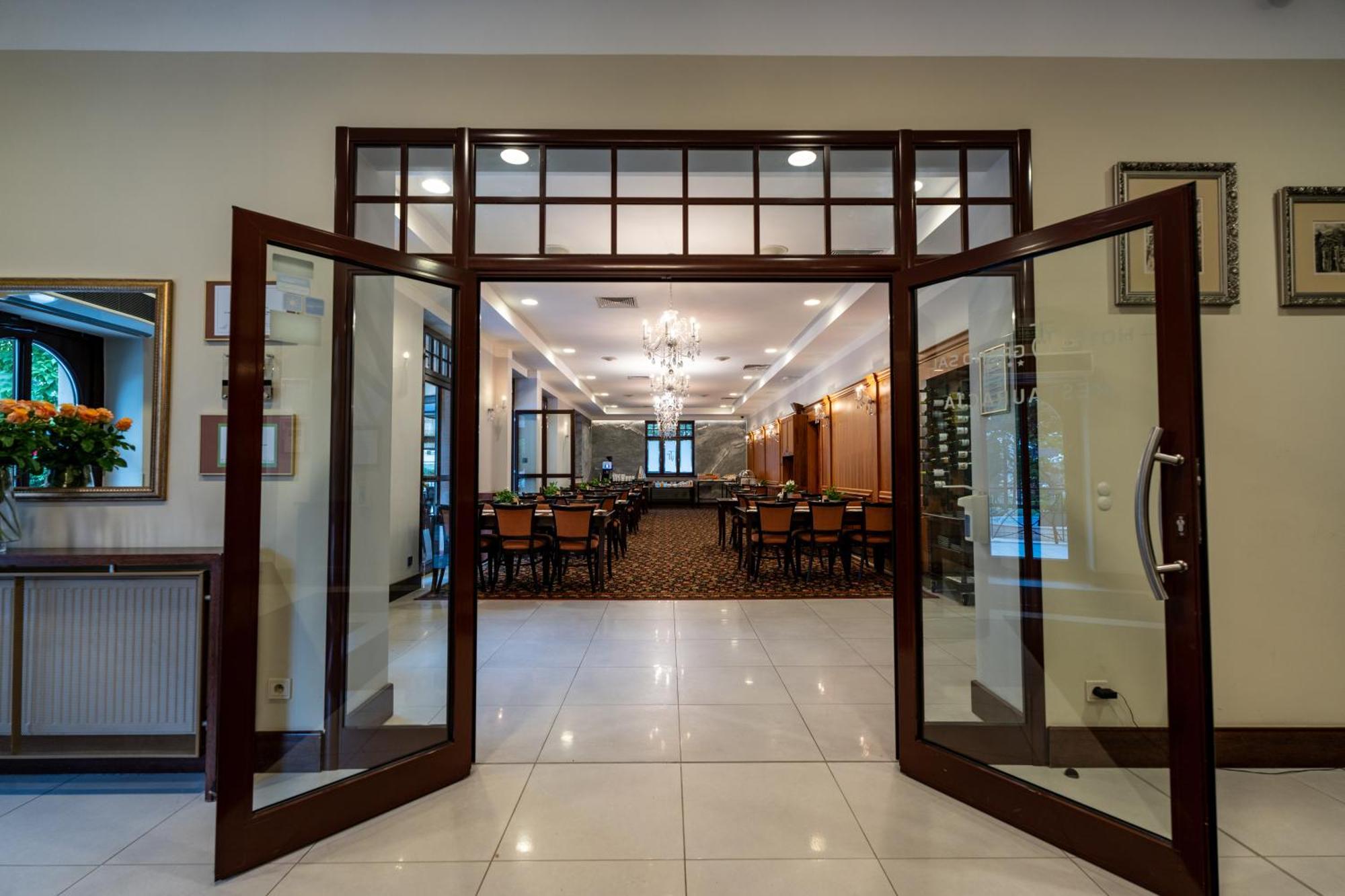 Grand Sal Hotel Wieliczka Bagian luar foto