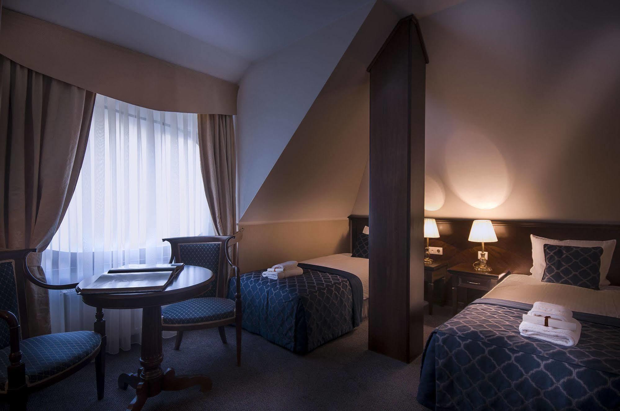 Grand Sal Hotel Wieliczka Bagian luar foto